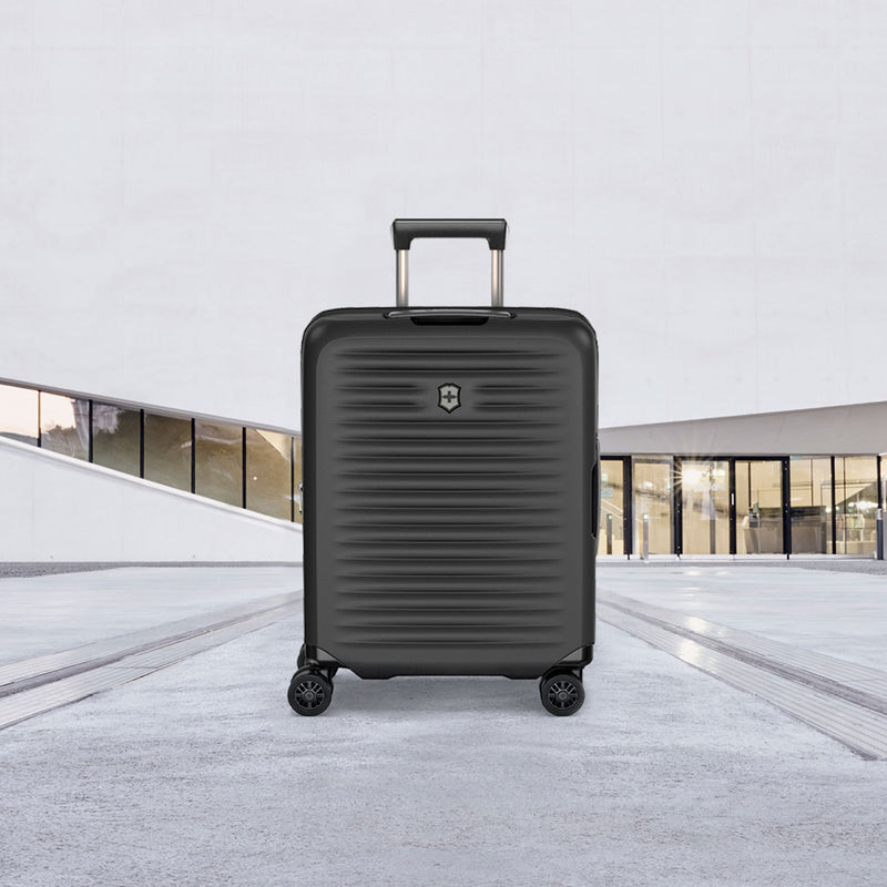 Victorinox Airox Advanced, Global Carry-On, Black