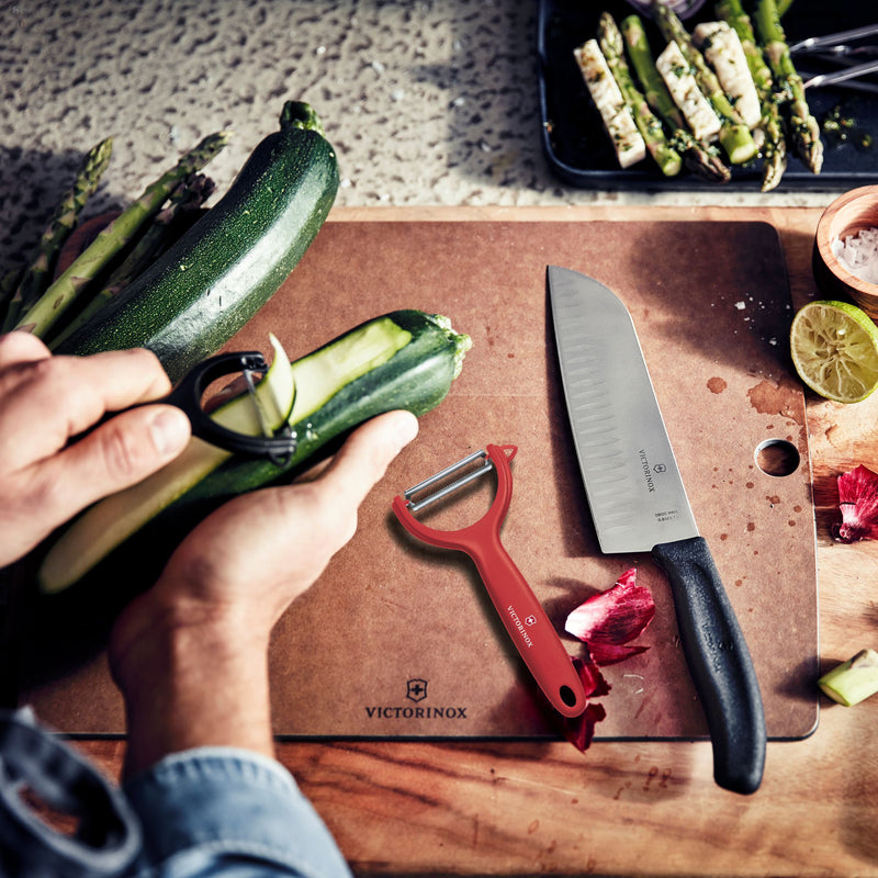 Victorinox Swiss Made, Stainless Steel Multipurpose Peeler, Serrated/Wavy Edge, Kitchen Tools, Kitchen Items, Red, Peel Tomato Kiwi