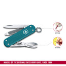 Victorinox Swiss Army Knife - SWISS CLASSICS - 5 Function, Multitool with a Pair of Scissors in Alox Scales - Wild Jungle, 58 mm