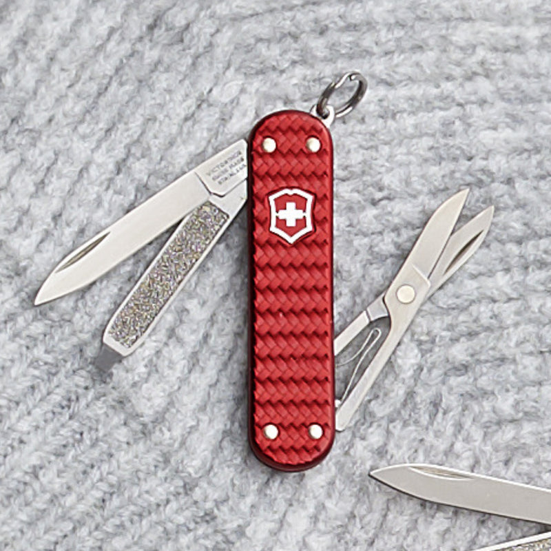 Victorinox Classic SD Precious Alox Swiss Army Knife 5 Functions 58 mm Red