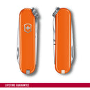 Victorinox Swiss Army Knife - SWISS CLASSICS - 7 Function, Multitool with a Pair of Scissors - Mango Tango, 58 mm