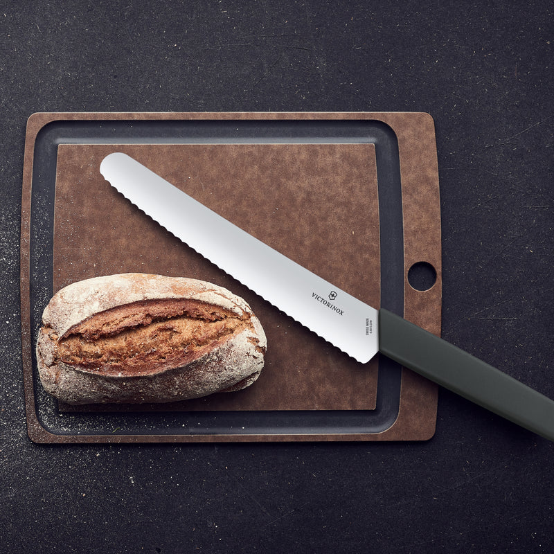 Victorinox Swiss Modern Stainless Steel Bread & Pastry Knife, 22 cm, Black, Swiss Made