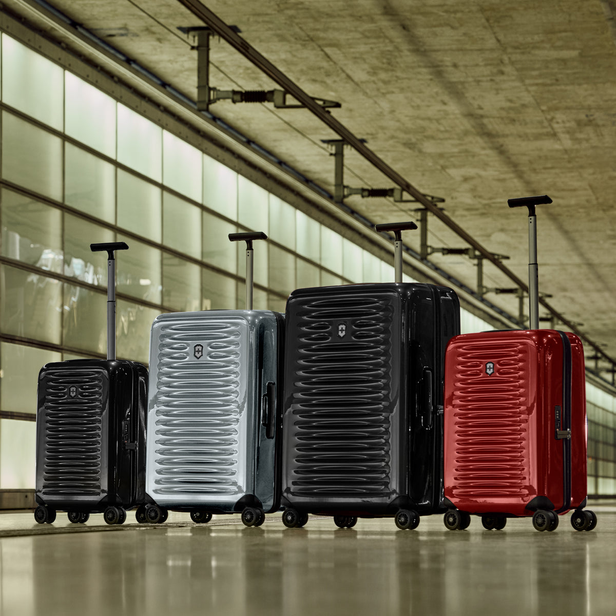 Victorinox Swiss Designed Airox Frequent Flyer Hardside, Cabin Luggage