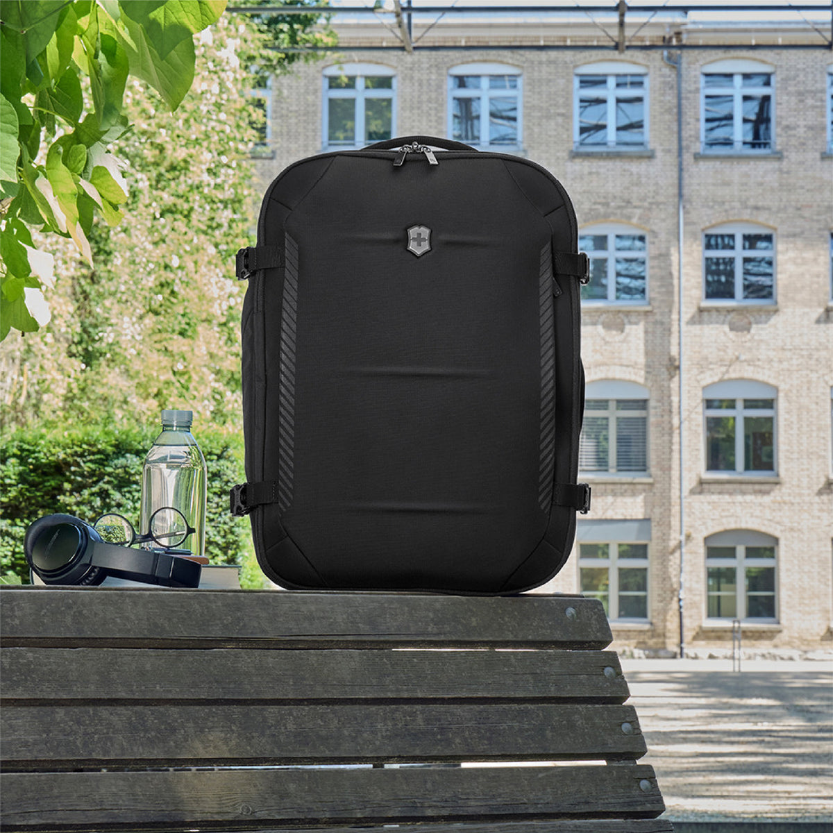 Victorinox, Crosslight Boarding Bag, 37 litres, Black, With Inch